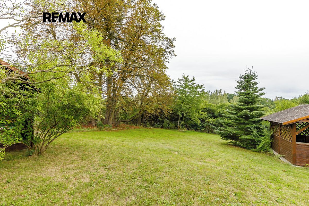 Prodej stavebního pozemku 804 m² – fotografie 3