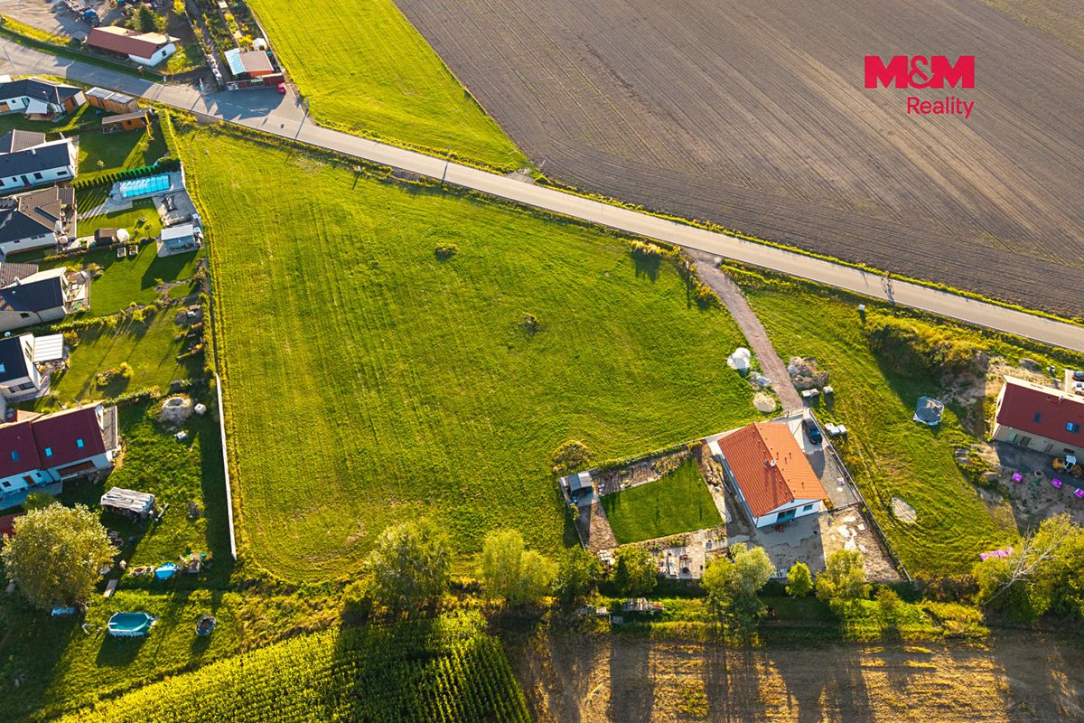 Prodej stavebního pozemku 1442 m² – fotografie 2