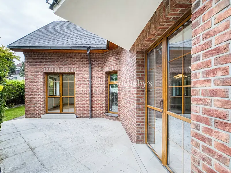 Pronájem kanceláře 390 m², Praha – náhled fotky 2