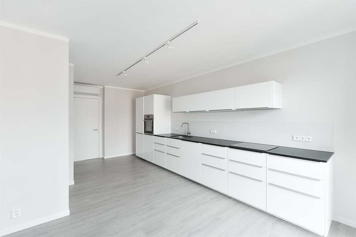 Pronájem bytu 4+kk 98 m² – fotografie 2