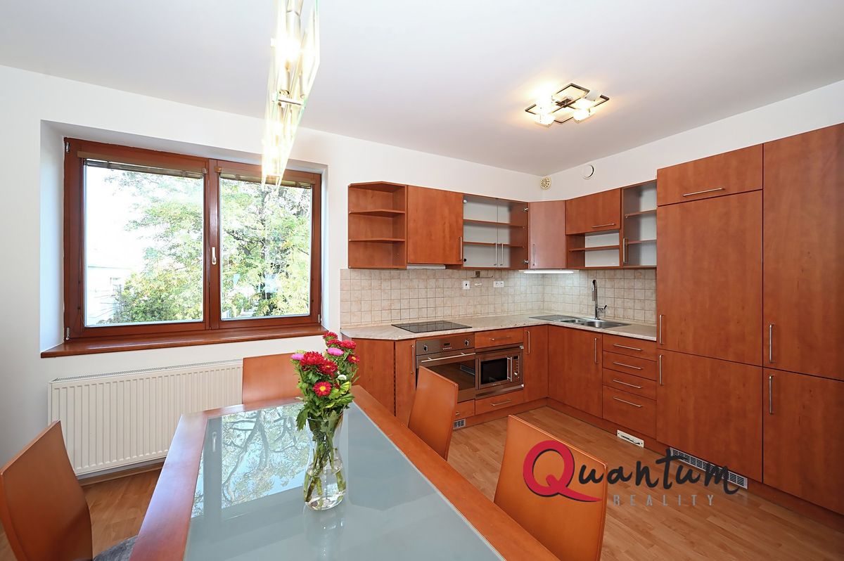 Pronájem rodinného domu 126 m², pozemek 193 m² – fotografie 3