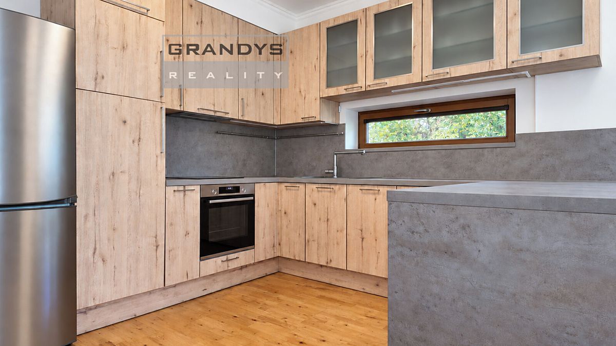 Prodej rodinného domu 144 m², pozemek 319 m² – fotografie 4