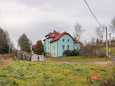 Prodej rodinného domu 700 m², pozemek 1699 m²