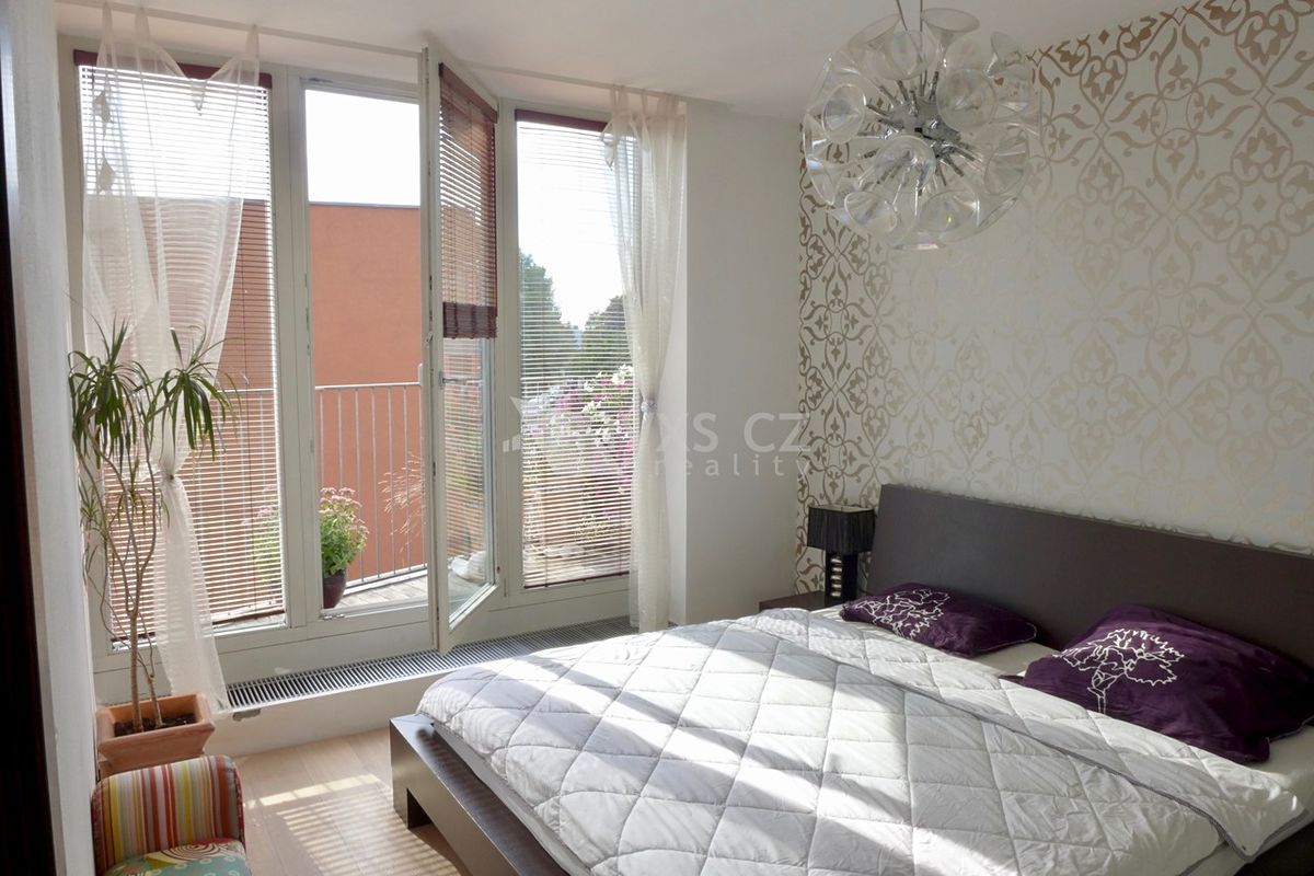 Pronájem bytu 2+kk 69 m² – fotografie 4