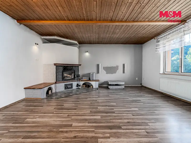 Prodej rodinného domu 150 m², pozemek 1135 m², Pardubice – náhled fotky 3