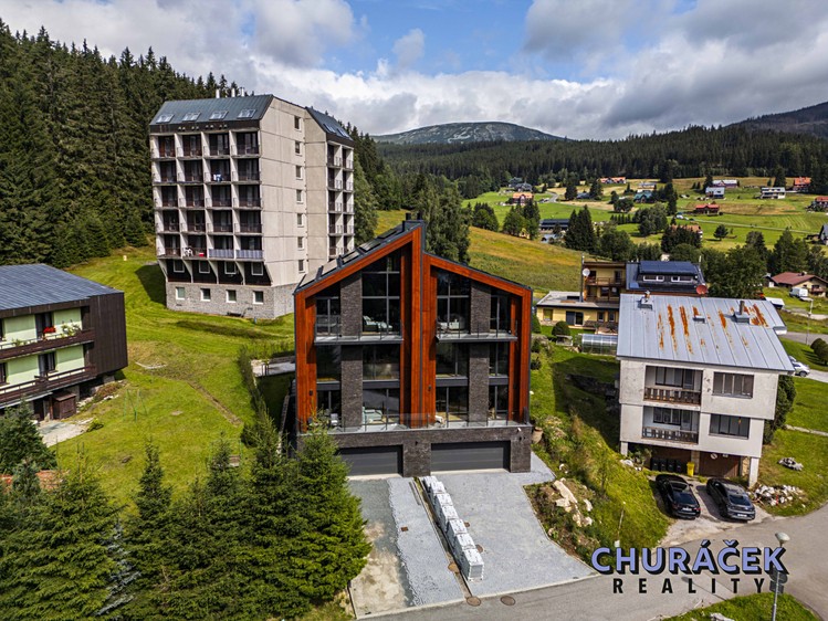 Prodej komerčního prostoru, 303 m² (65 z 79)