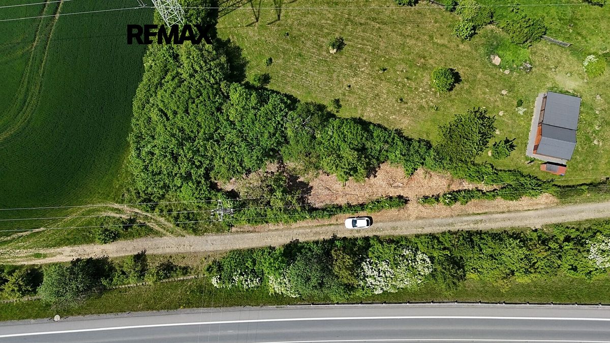 Pronájem zahrady 851 m² – fotografie 3