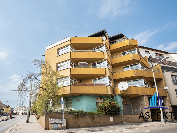 Комерційне приміщення в оренду, 224 м² (16 з 18)