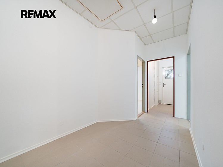 Gewerbefläche zum Kauf, 227 m² (23 von 34)