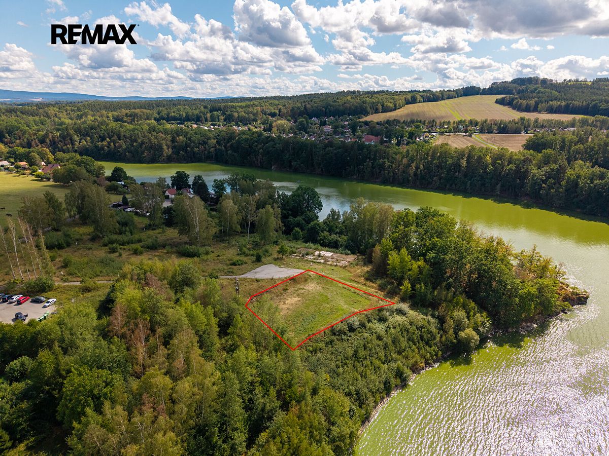 Prodej stavebního pozemku 1683 m², Cheb – fotka 1 z 3