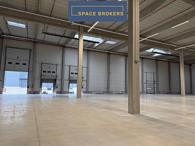 Pronájem komerčního prostoru, 2 880 m² (3 z 9)