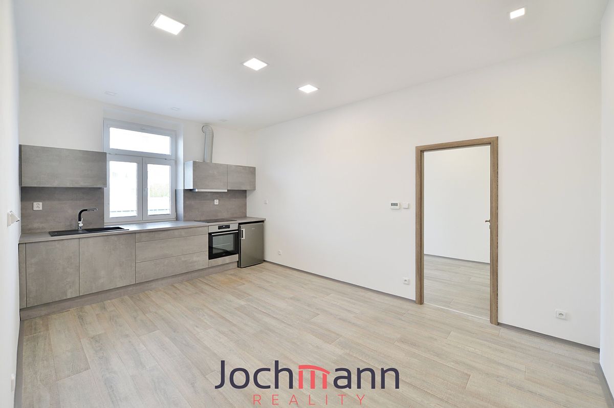 Pronájem bytu 2+kk 43 m²