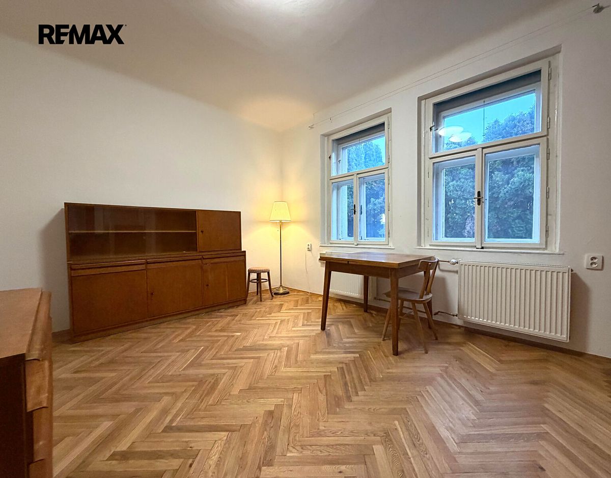 Pronájem rodinného domu 168 m², pozemek 1367 m² – fotografie 3