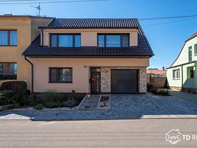 Prodej rodinného domu 207 m², pozemek 1077 m²