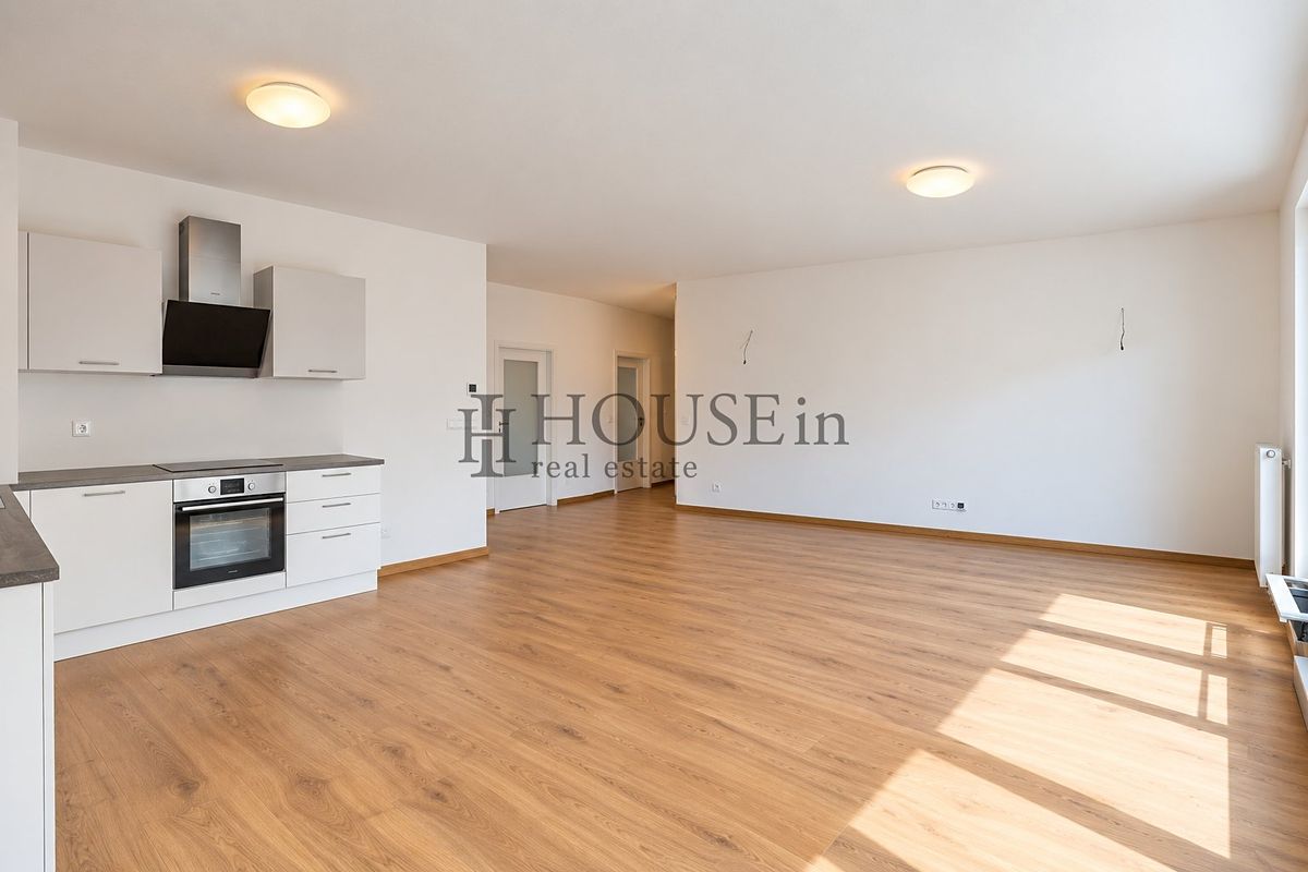Pronájem bytu 4+kk 103 m² – fotografie 5