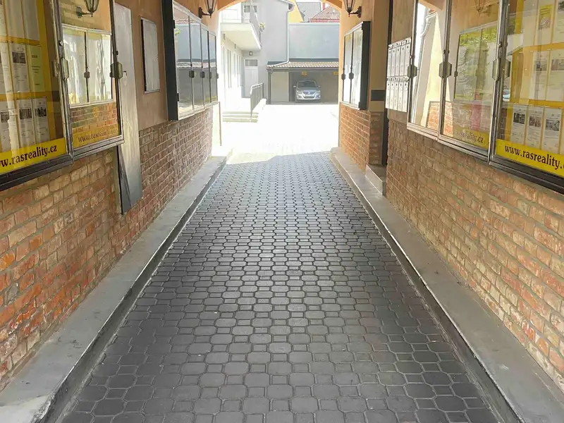 Pronájem specifického typu nemovitosti 12 m², Pardubice – náhled fotky 3