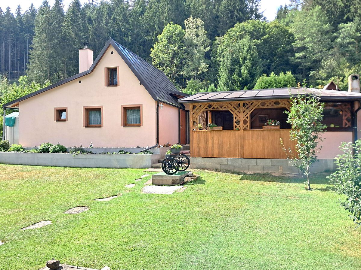 Prodej chaty 65 m², pozemek 566 m², Větřní – fotka 1 z 3