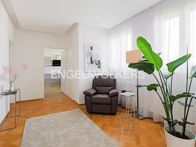Pronájem bytu 4+1 142 m², Praha – náhled fotky 3