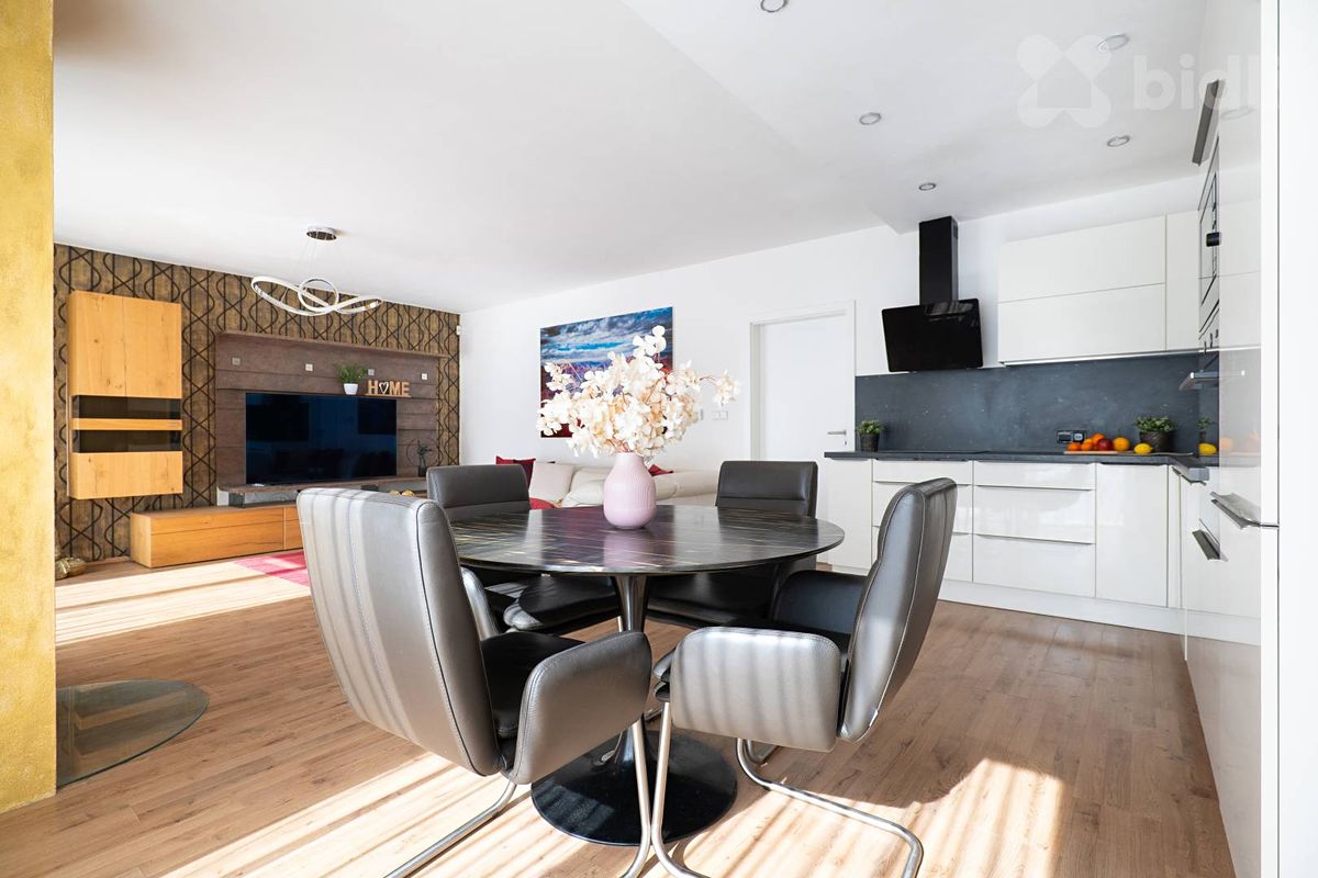 Prodej rodinného domu 149 m², pozemek 201 m² – fotografie 4