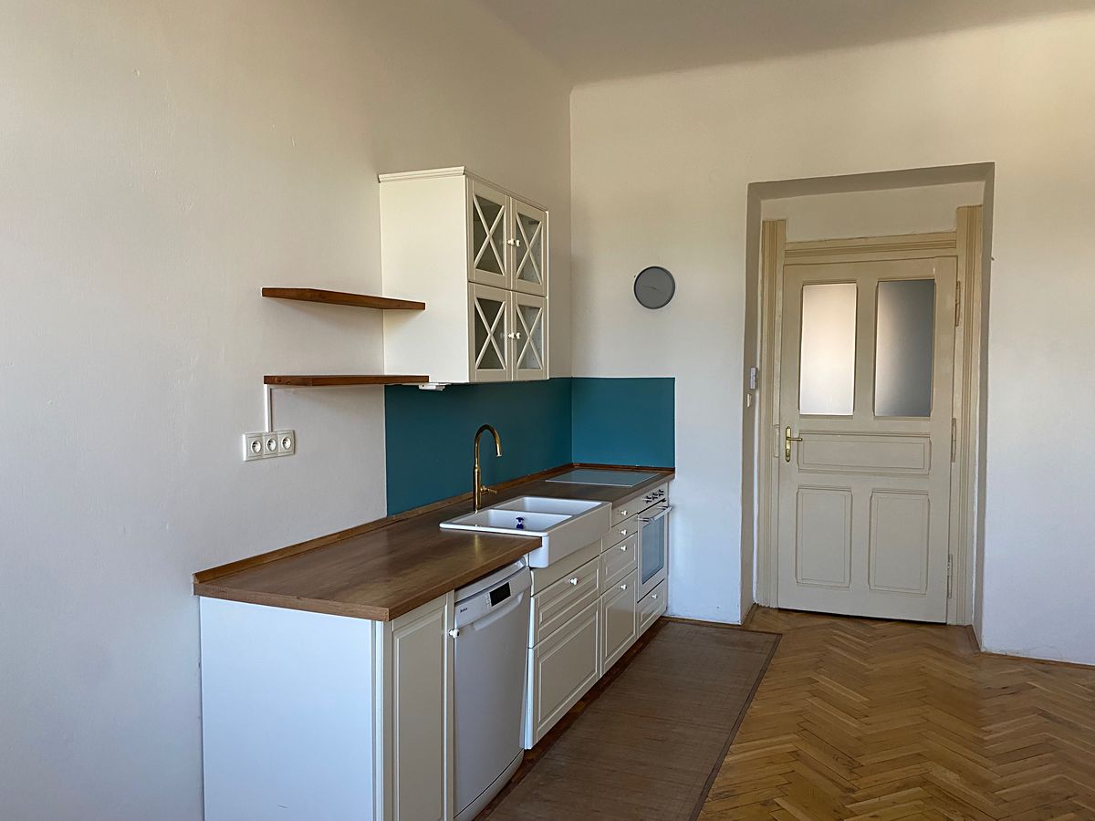 Pronájem bytu 2+kk 44 m² – fotografie 3
