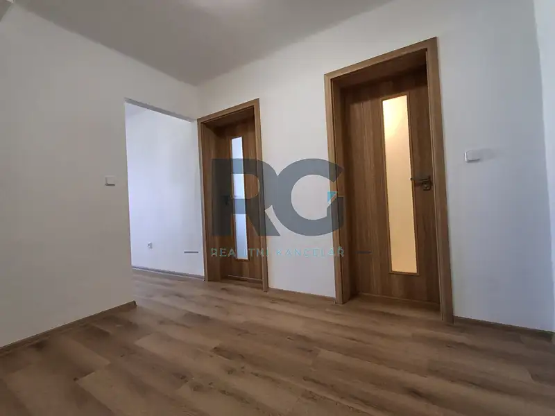 Pronájem bytu 2+1 65 m², Písek – náhled fotky 2