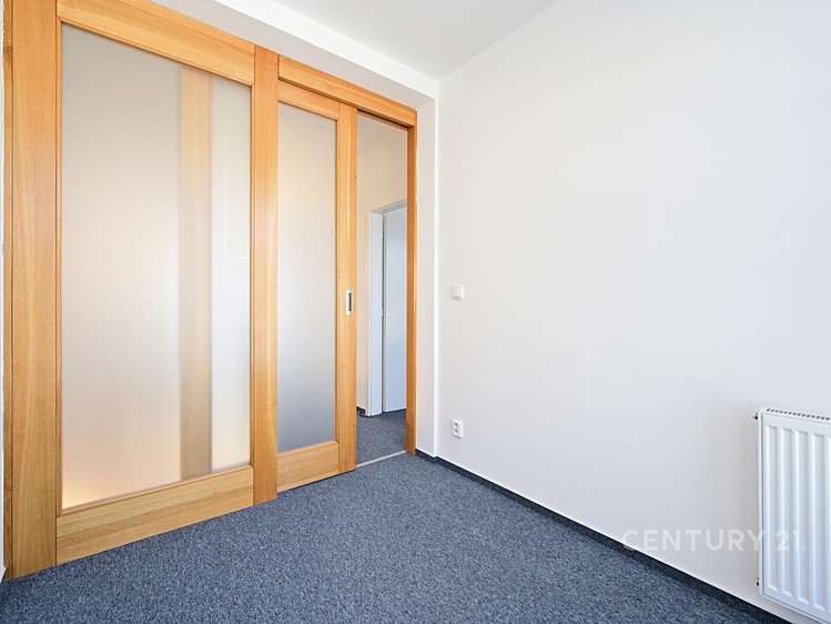 Будинок на продаж, 210 м² (14 з 33)