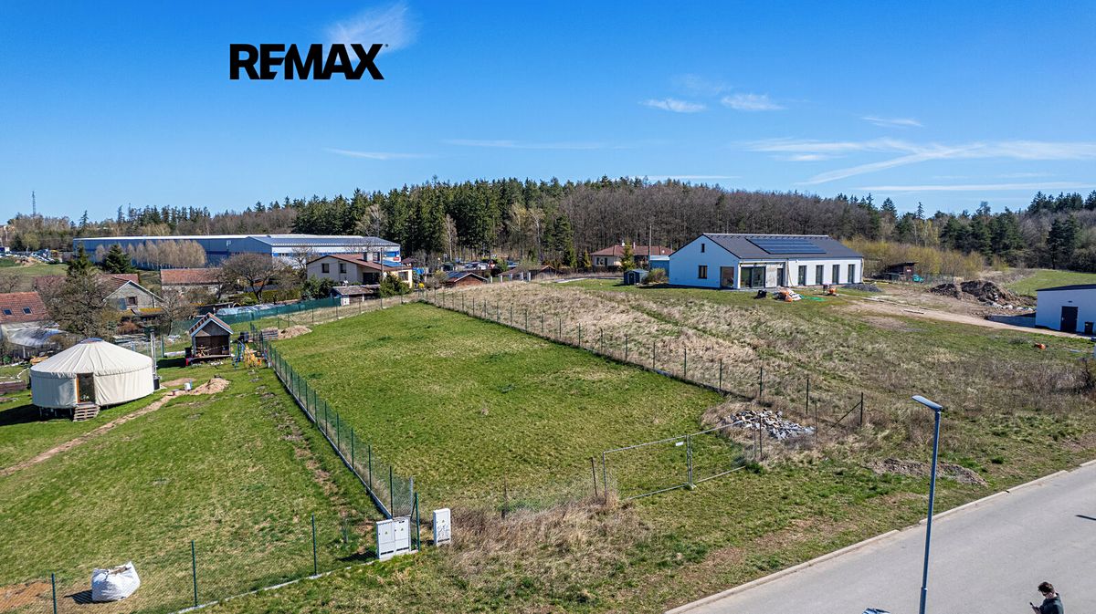 Prodej stavebního pozemku 1205 m² – fotografie 5
