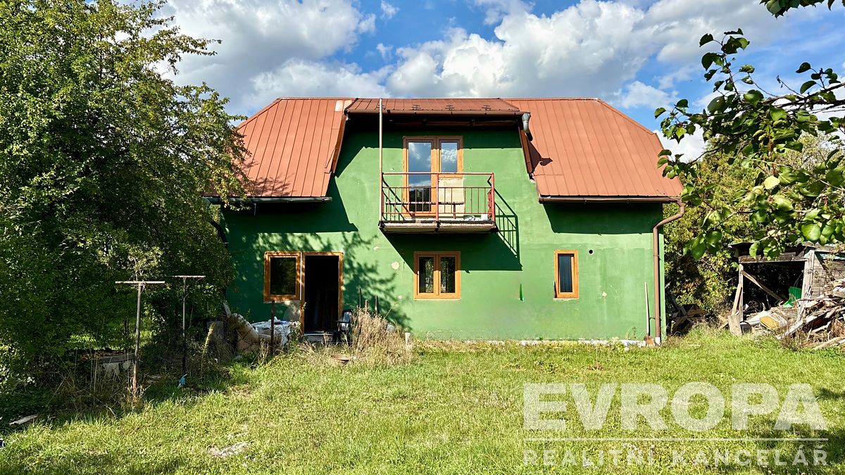 Prodej rodinného domu 94 m², pozemek 1293 m²