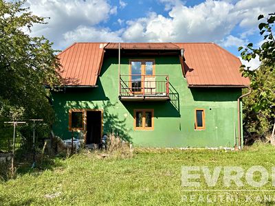 Prodej rodinného domu 94 m², pozemek 1293 m²