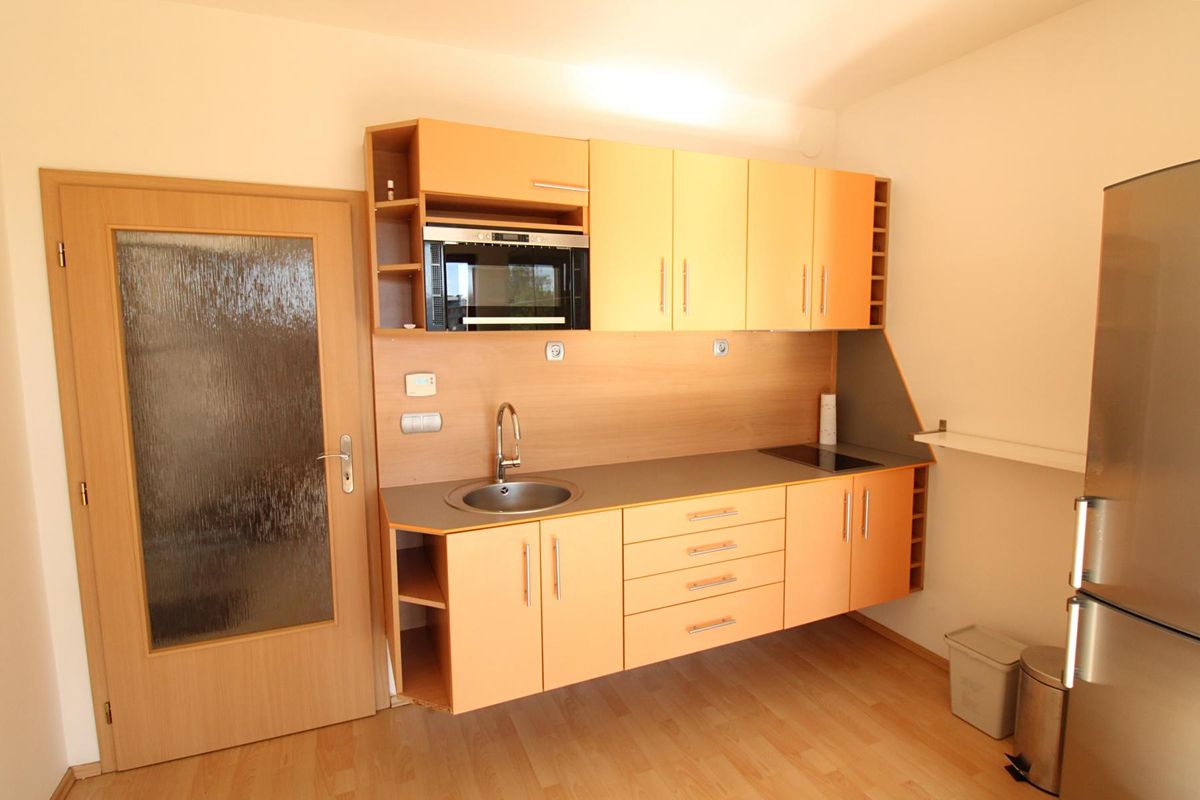 Pronájem bytu 1+kk 29 m²