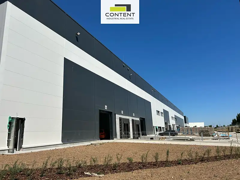 Pronájem skladového prostoru 4000 m², Tuchoměřice – náhled fotky 2