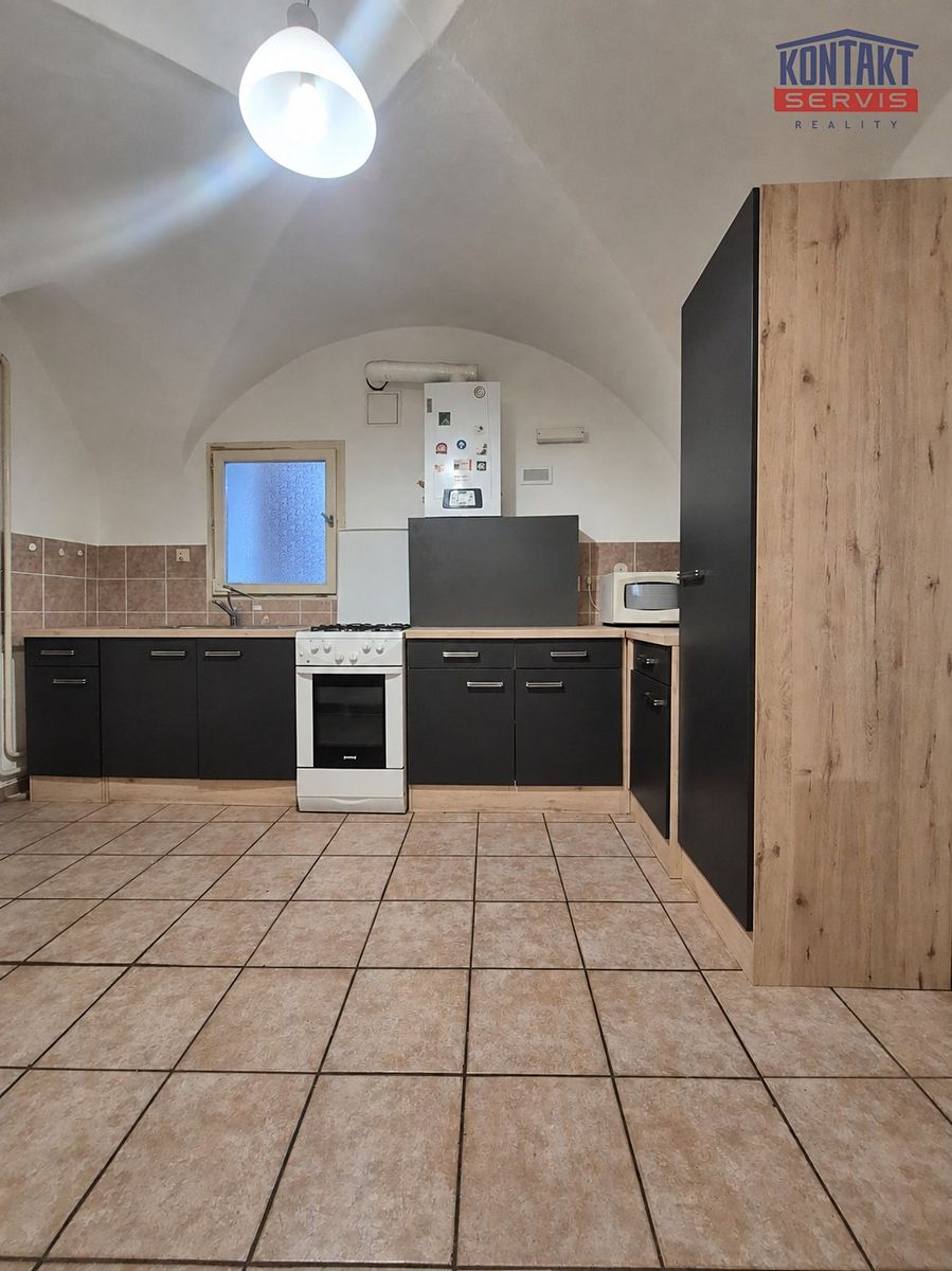 Pronájem bytu 3+1 85 m² – fotografie 2