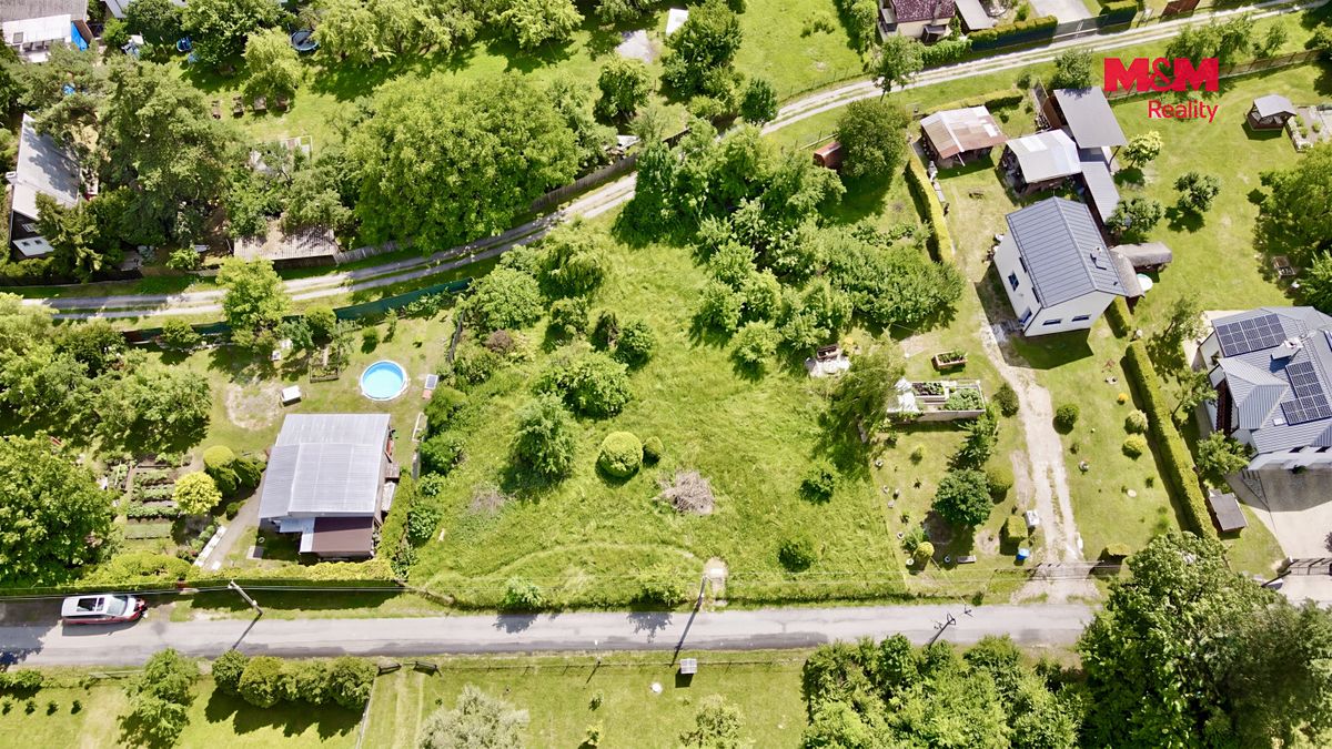 Prodej stavebního pozemku 1271 m² – fotografie 3