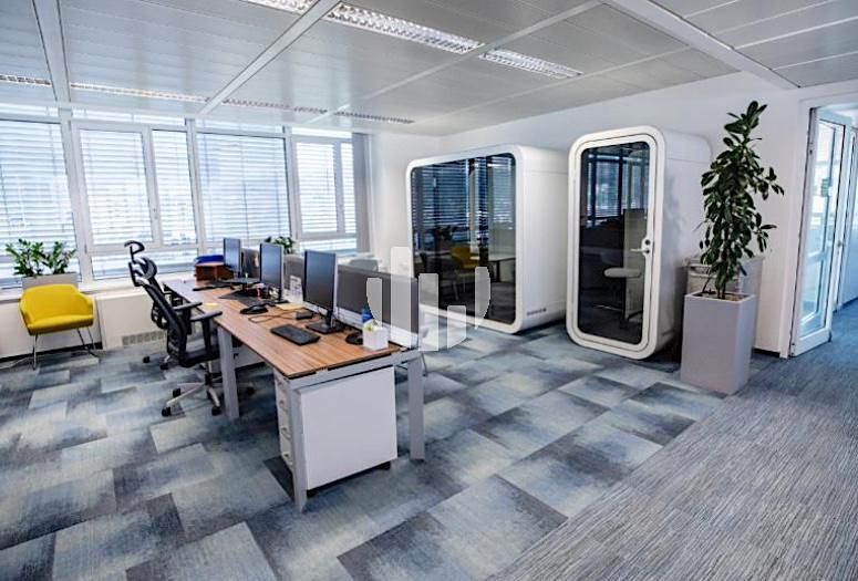 Pronájem kanceláře 220 m² – fotografie 4