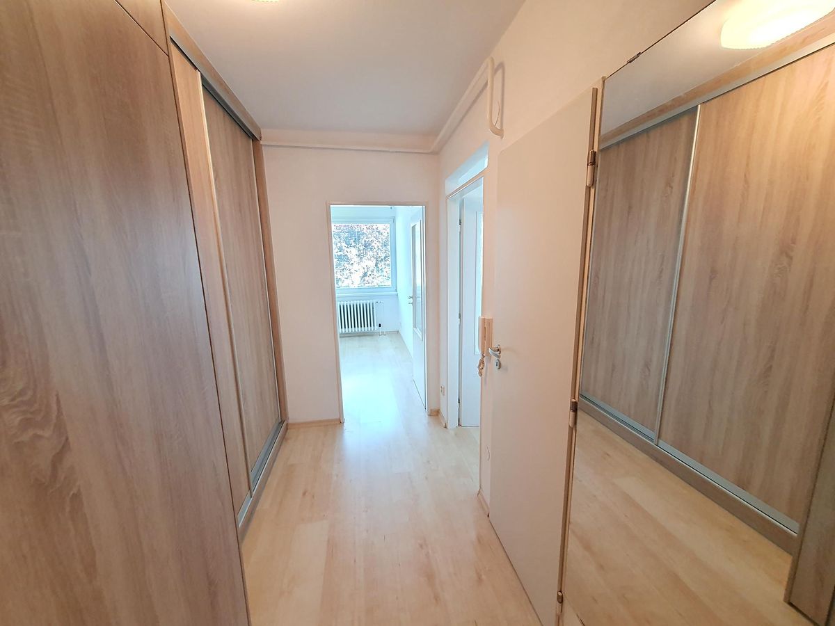 Pronájem bytu 2+kk 45 m² – fotografie 5