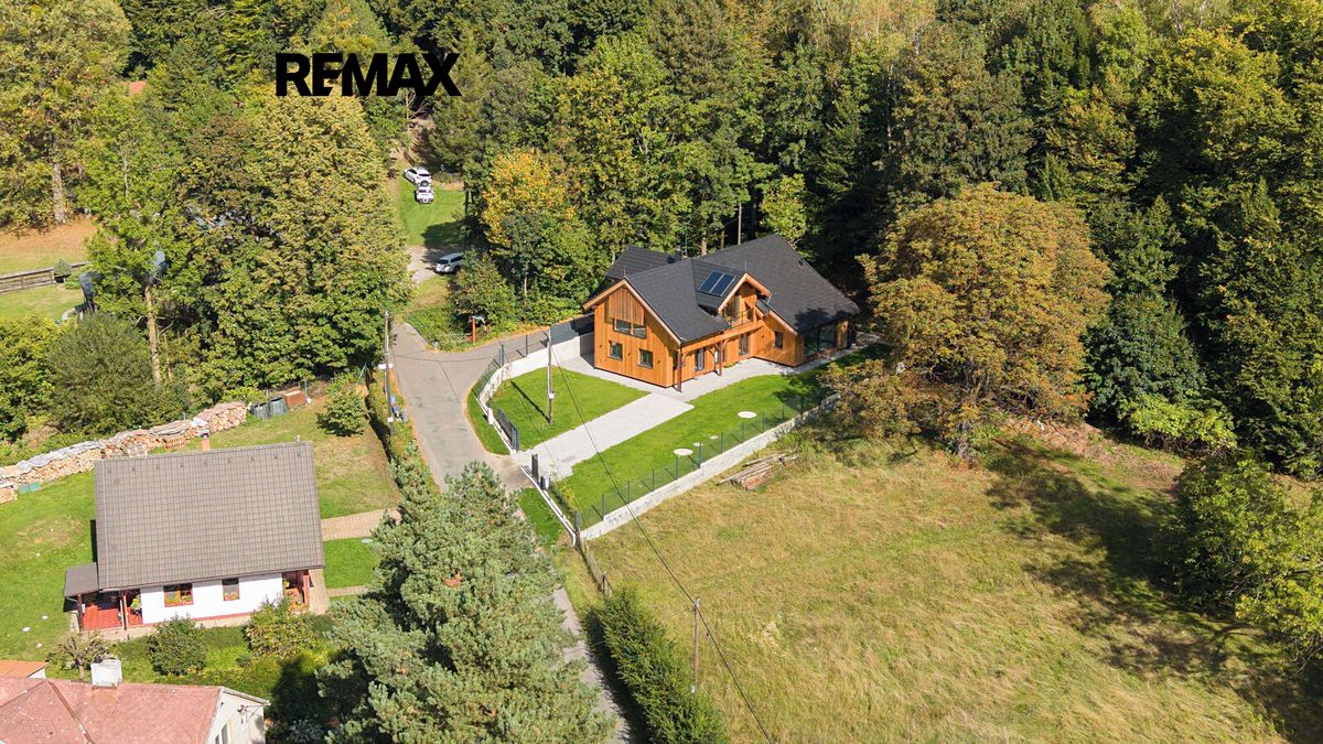 Prodej rodinného domu 198 m², pozemek 641 m² – fotografie 3