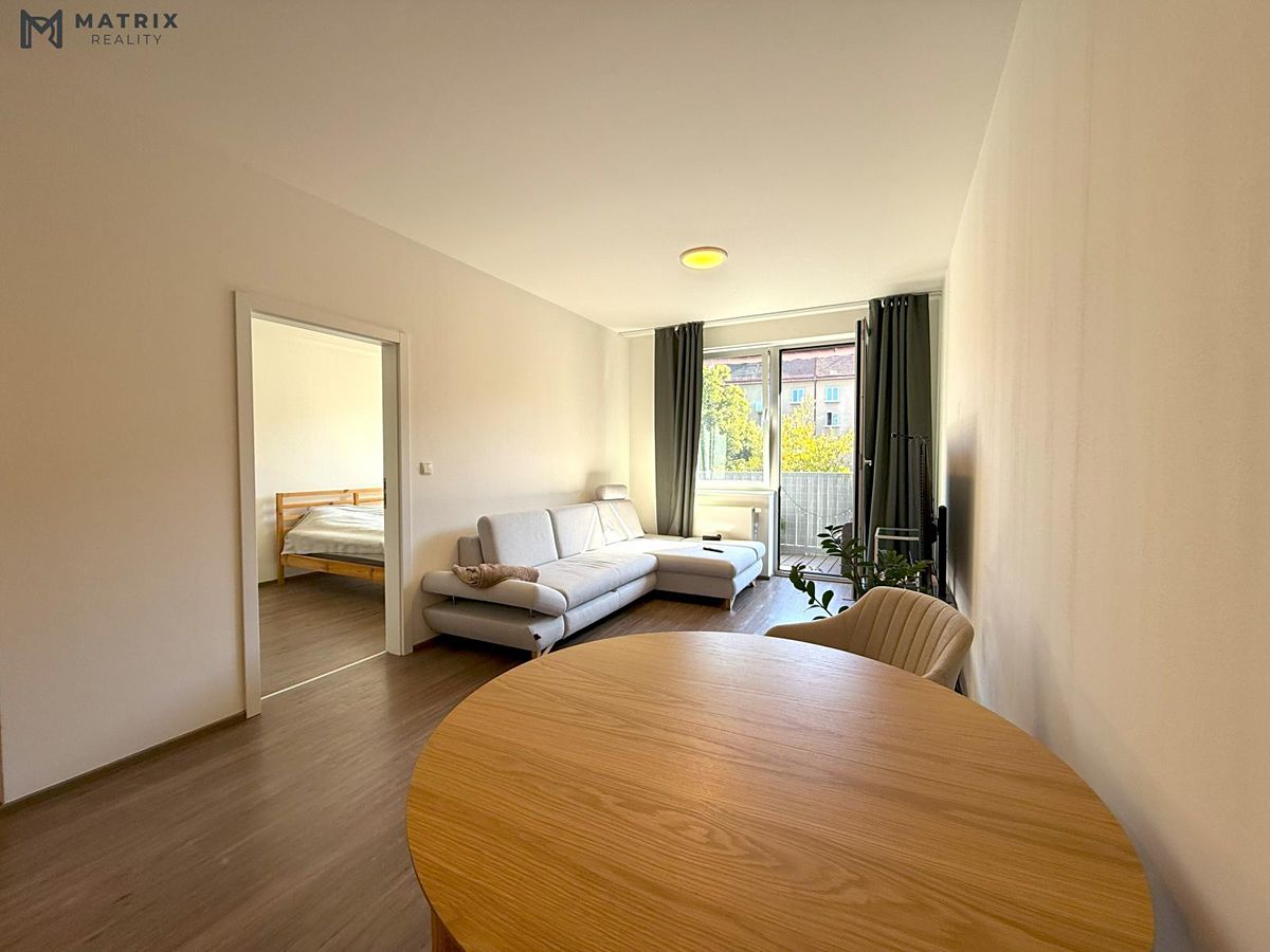 Pronájem bytu 2+kk 76 m² – fotografie 4