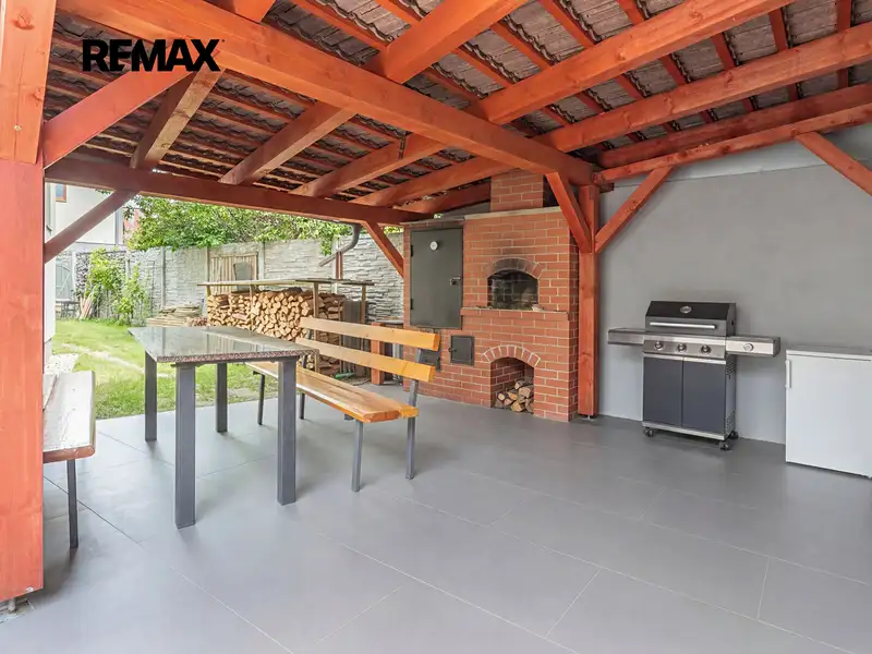 Prodej rodinného domu 275 m², pozemek 363 m², Říčany – náhled fotky 2