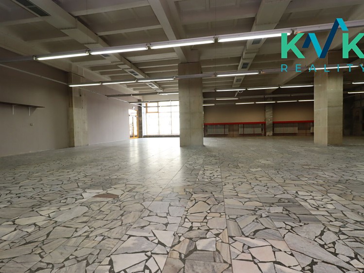 Комерційне приміщення в оренду, 720 м² (4 з 7)