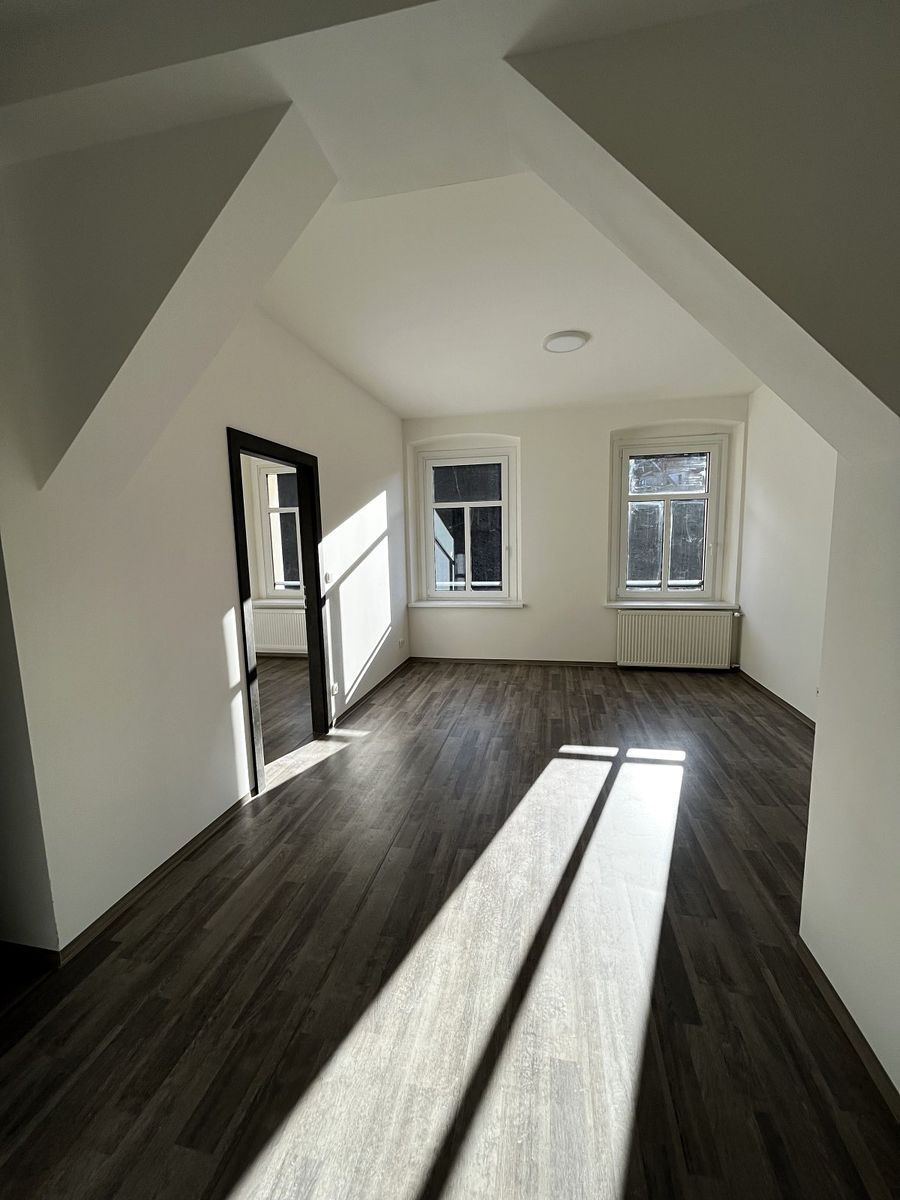 Pronájem bytu 2+kk 44 m² – fotografie 2
