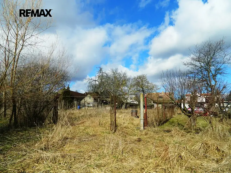 Prodej stavebního pozemku 754 m², Rataje – náhled fotky 3