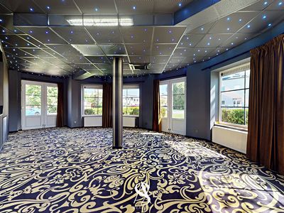 Pronájem obchodního prostoru 184 m²