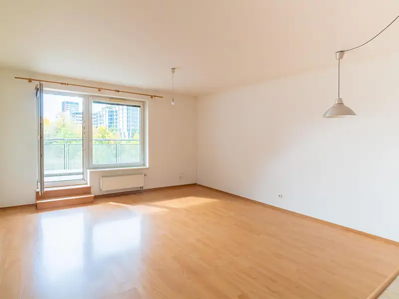 Pronájem bytu 2+kk 69 m², Praha – náhled fotky 2