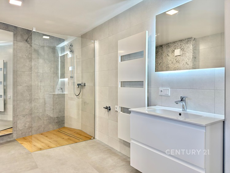 Prodej domu, 118 m² (5 z 30)