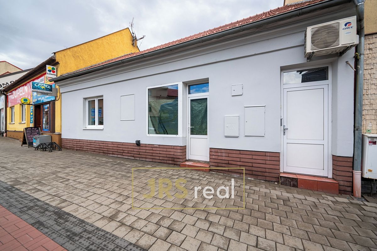 Prodej rodinného domu 233 m², pozemek 353 m², Veselí nad Moravou – fotka 1 z 3