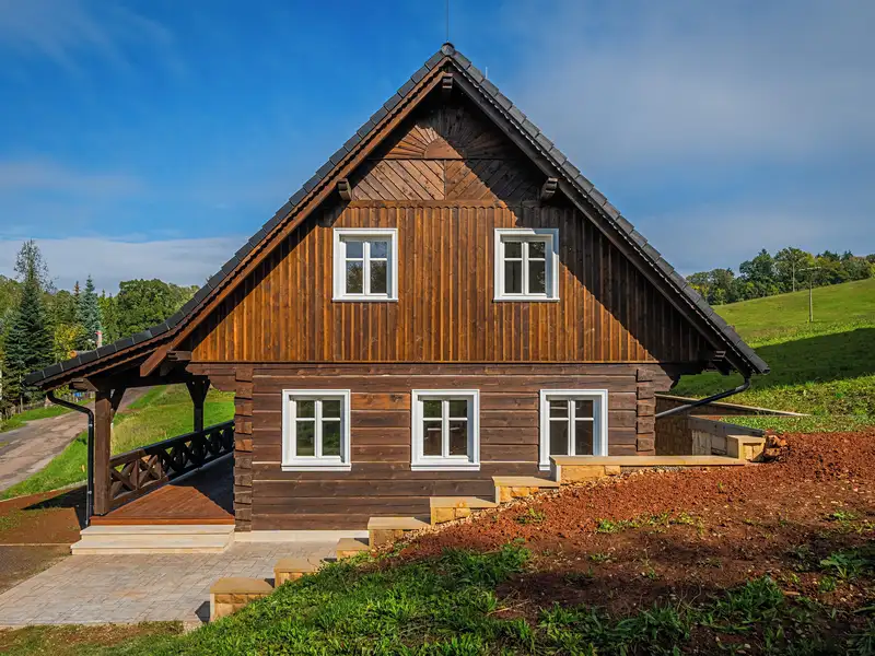Prodej chalupy 124 m², pozemek 1903 m², Holenice – náhled fotky 1