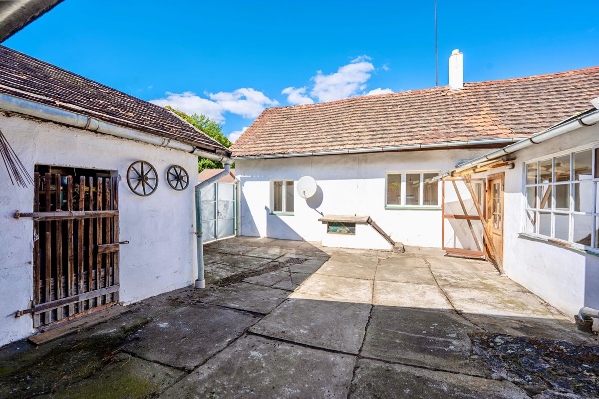 Prodej rodinného domu 94 m², pozemek 854 m² – fotografie 4