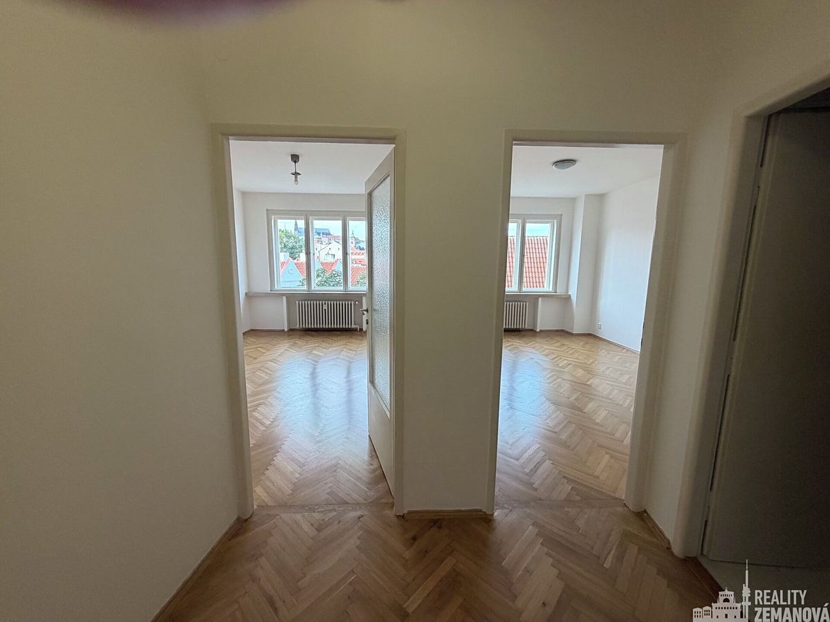 Pronájem bytu 2+1 50 m² – fotografie 2