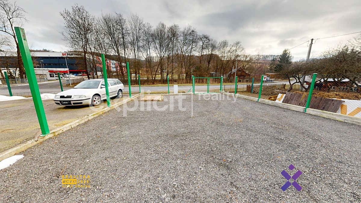 Pronájem komerčního pozemku 200 m² – fotografie 2