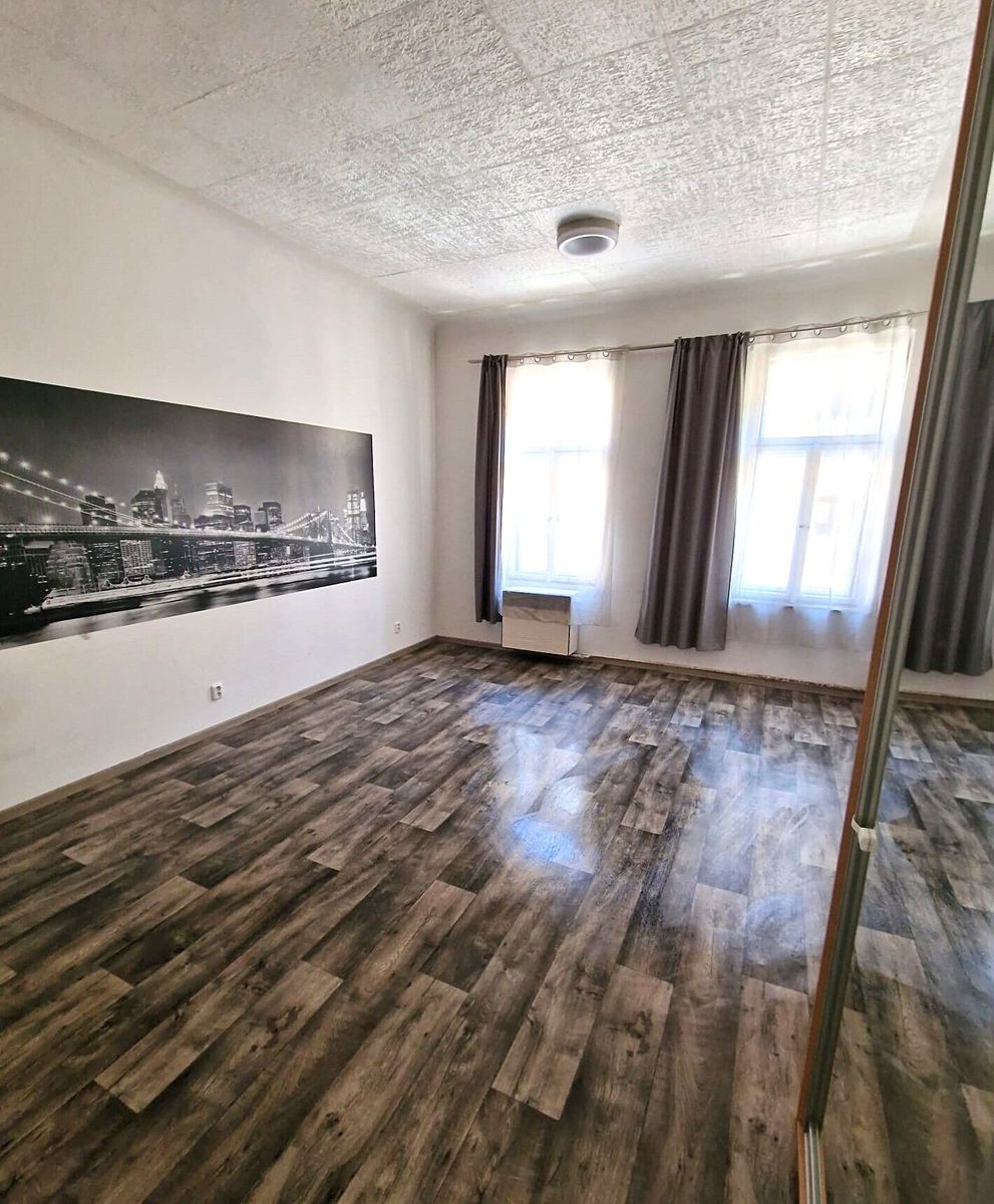 Pronájem bytu 2+kk 43 m² – fotografie 2